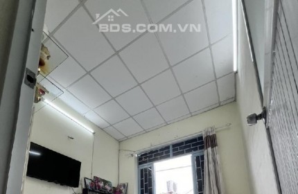 Nguyễn Văn Quá, Đông Hưng Thuận, Quận 12
DT 35m2 (3.3 x 8) x 2, 
Chỉ 2.5 tỷ,