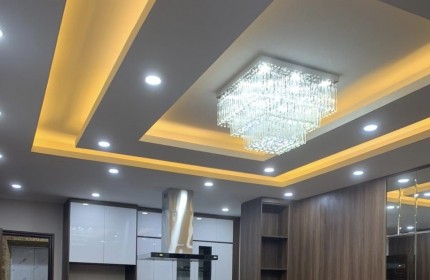 Bán gấp phân lô ô tô,Huỳnh Thúc Kháng -Đống Đa.DT50m,MT5,3m,giá 13,6tỷ