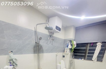 Giá 3.5 tỷ, Kiệt Ô tô sát MT NGÔ QUYỀN, Sơn Trà, ĐN ( Mường Thanh hotel) - 3 tầng 2 mặt kiệt