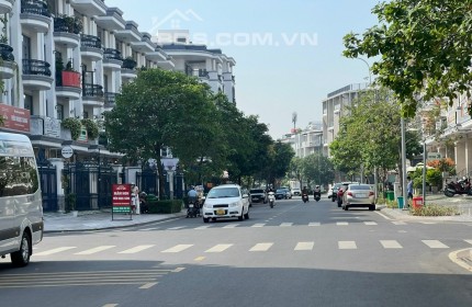 Vị trí đẹp - Tuyến Phố Thương mại Vạn Phúc City (7mx21m - 5 tầng) giá tốt 27 tỷ