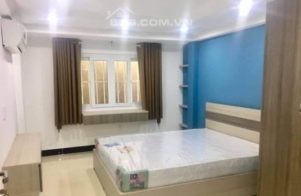 Bán nhà mặt tiền đường Cô Giang 54m2, 4 tầng, 6PN, p2, DÒNG TIỀN ỔN ĐỊNH.