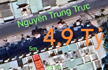 Bán nhà phố khu vực trung tâm huyện giá chỉ còn 4,9 tỷ