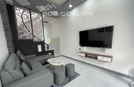 Bán nhà Thạnh Lộc 37, 82.5m2, 2 tầng, tặng dàn nội thất chỉ còn 4.99 tỷ