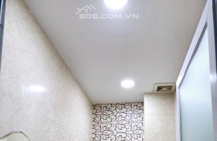 Chính chủ bán nhà 1 trệt 3 lầu kiên cố tại Gò Vấp, DTSD 150m2 SHR, 5.7 tỷ. Lh:0937875541.