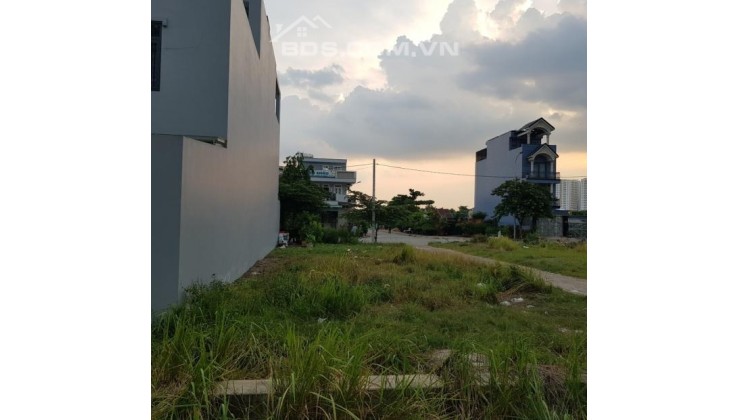 Bán đất tại đường D6, KDC Viet Nam – Singapore, TP Thuận An, Bình Dương