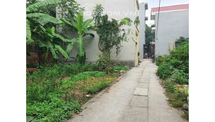 CC cần bán đất 40m2, 1,55  tỷ, LH 0979.5544.73, ô tô đậu, Biên Giang Hà Đông