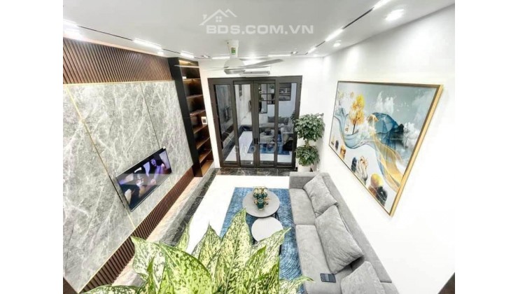 Bán nhà Mễ Trì, Mỹ Đình gần KangNam 43m2, 20m ra ô tô tránh, Chỉ 6,3