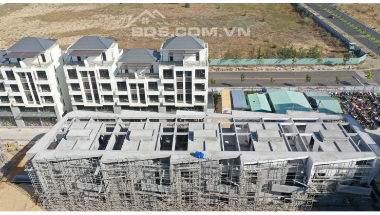 5 tầng mặt tiền dự án L''aurora Phú Yên 0866563878