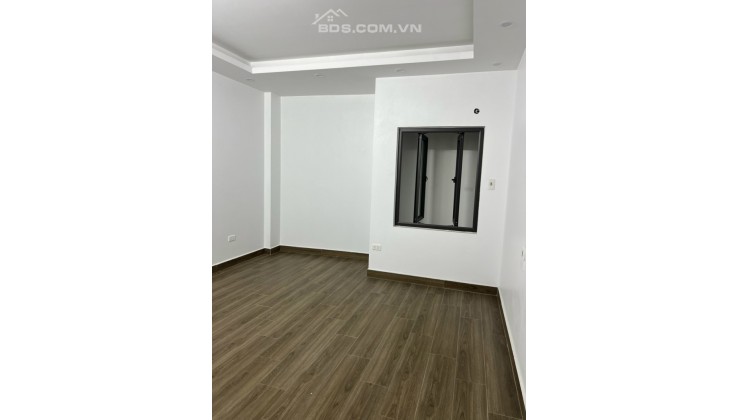 Cực đẹp - Bán nhà Phố Tư Đình, 52m2, 5 tầng, Gara Oto, KD, giá TL 9.49 tỷ, Long Biên.