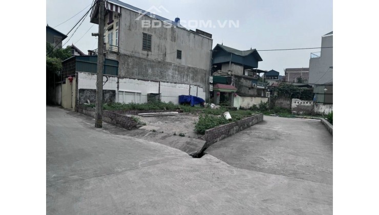 Cần bán 38,9m2, tk4, đất tại trung tâm thị trấn chúc sơn, giá nhỉnh 1 tỷ.