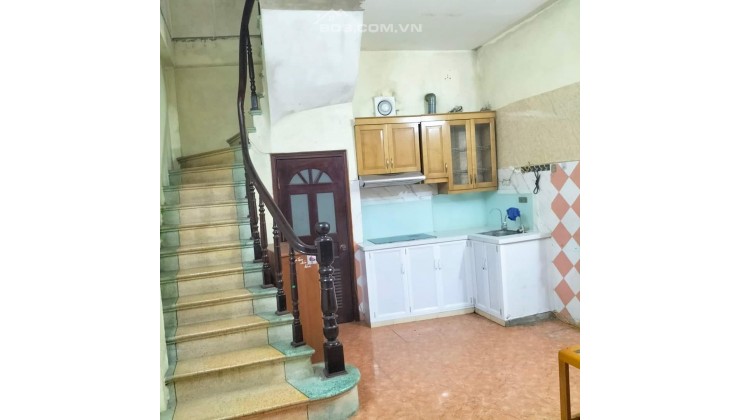 Nhà Láng Hạ - Giao Ba Đình - Đống Đa :DT 26m - 4 Tầng - MT 4m - G.i.á Nhỉnh 3 Tỷ
