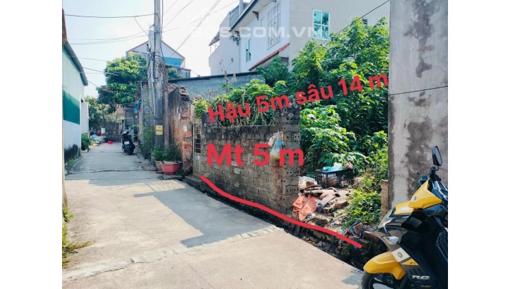 CC gửi bán Đất 74.5m2, mt 5m, tk6, full thổ cư, Xóm Xá, Chúc Sơn, giá 2.x tỷ (x tiểu học).
