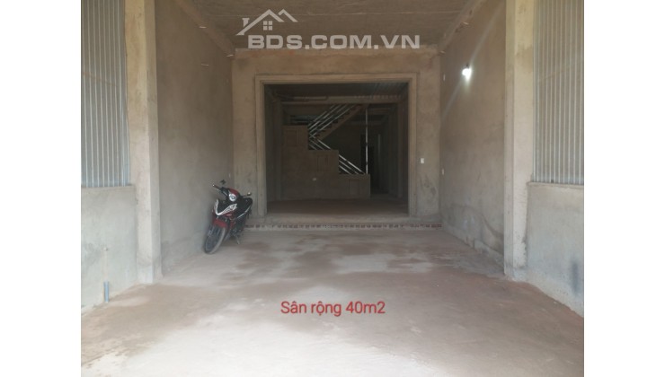 Bán nhà Sổ riêng XD, mặt đường 19/5, thị trấn Lạc Dương