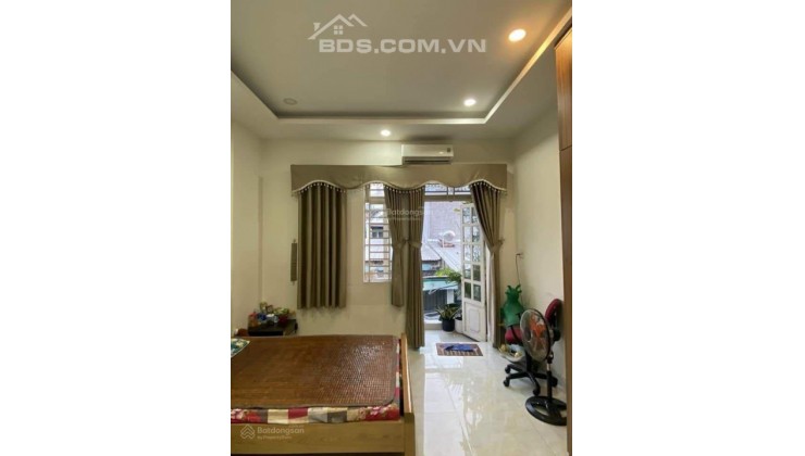 Cho thuê Shophouse chân đế chung cư 90m2, 2 tầng