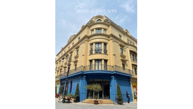 Chính chủ bán gấp căn shophouse mặt đường lớn- Thiết kế 2 mặt tiền-nhận nhà ở ngay. LH: 0979 431 60d