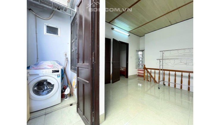 Nhà 1 trệt 1 gác Tổ 4 Phước Toàn Tây, Phước Hải, Nha Trang giá chỉ 950tr