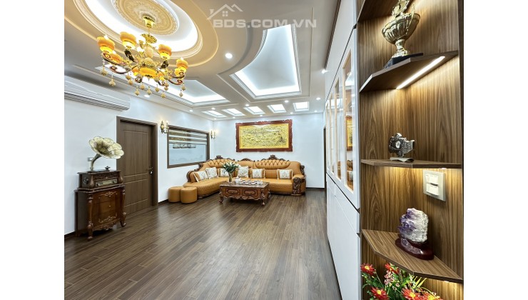 Bán căn hộ chung cư CT1 Vimeco Nguyễn Chánh – Cầu Giấy 151m 4PN 2WC nhà đẹp đầy đủ đồ, giá bán hơn 8 tỷ tặng suất để ô tô LH 0828353222