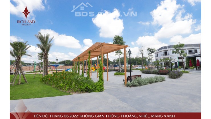 Bán nhà 1 trệt 1 lầu dự án RichLand Residence Hỗ Trợ Bank 70%