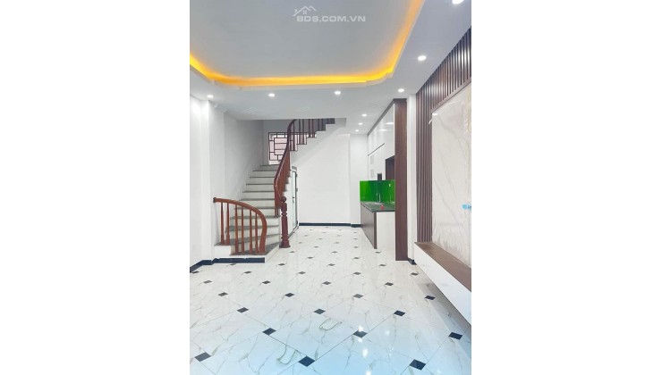 Nhà mặt tiền 42m2, 4 tầng, TT Văn Điển, Thanh Trì