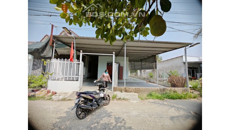 Bán nhà vùng Ven Nha Trang rộng 302m ngang 10m chỉ 1ty380tr tại xã Diên Lâm huyện Diên Khánh
