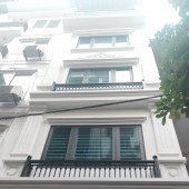Chính chủ cần bán tòa nhà dòng tiền 1 tỷ/năm ngõ 279 Đội Cấn 14 phòng giá 17,5 tỷ.