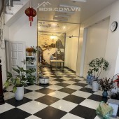 Cho thuê nhà Cầu Giấy DT 73m2 x 6 tầng thang máy