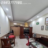 Bán Nhà Nguyễn Khánh Toàn : 69m2, 4 tầng, mặt tiền 4.4m, giá : 6.5 tỷ