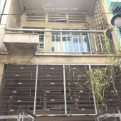 Nhà cho thuê Q.3, tiếp giáp Quận 1, Quận 5, Quận 10, thuận lợi cho việc ăn ở, đi lại và kinh doanh