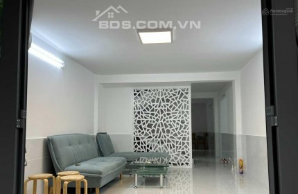 Bán căn nhà 105,6m2 tại đường Trần Quang Khải Quận 1