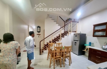 Bán nhà riêng 97m2 2 tầng 3pn  ngang 5,5m Quận 7 Nhà Bè chỉ 4,9 tỷ