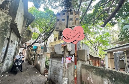 Bán Nhà Cấp 4 Ba Đình - Đội Cấn DT 41m -MT 3.8m  - Ngõ 3 Gác tránh - Giá 4.6 Tỷ