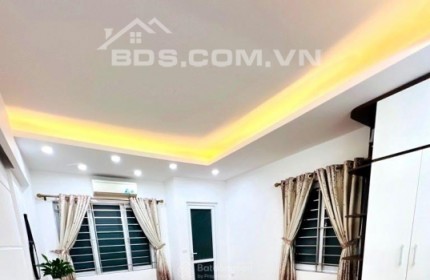 Bán nhà phố Tân Mai sổ đỏ đủ 33m2 5t 3 ngủ dân xây - 3 gác đỗ cửa thoáng sáng không quy hoạch