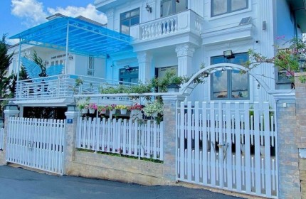 Cần bán căn villa hiện đại hẻm Mai Anh Đào p8 Xinh đẹp