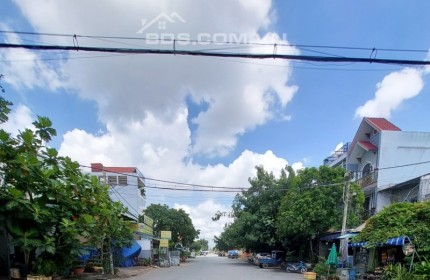 Bán đất tặng kho bãi hàng  1368m2 ( 50 x 28 ) Tân Kiên Bình Chánh chỉ 13,3 tỷ