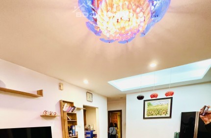 BÁN GẤP căn hộ chung cư 173 Xuân Thuỷ, 100m, 3 ngủ 2wc, tầng trung, nội thất đẹp, giá 5.5 tỷ