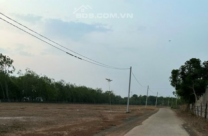 Đất ngay UBND Lộc Hưng giá 286tr/300m2 sẵn thổ cư cách UBND trường học trạm y tế 500m