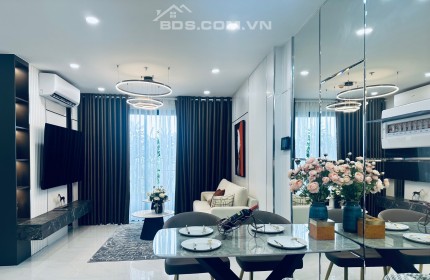 Cần bán căn hộ C Sky View 02 phòng ngủ nội thất sang trọng chỉ cần thanh toán 500tr nhận nhà (đang cho thuê 13 triệu)