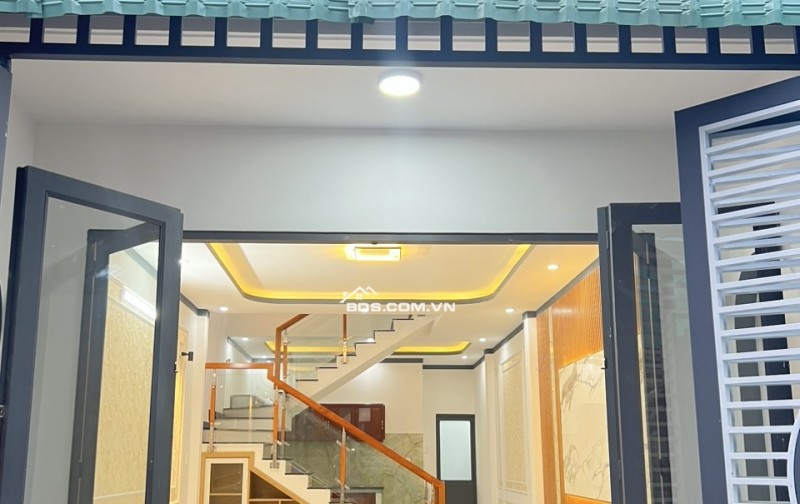 Chính chủ bán nhà tại Bình Dương, vị trí siêu đẹp, giá đầu tư chỉ 1.3 tỷ 60m2. Lh:0988063870.