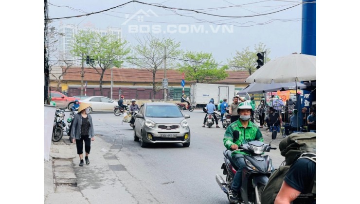 Hạ chào 1tỷ nhà ngõ 897 Giải Phóng Hoàng Mai 61m Vỉa hè ôtô tải tránh kinh doanh chỉ 11tỷ8