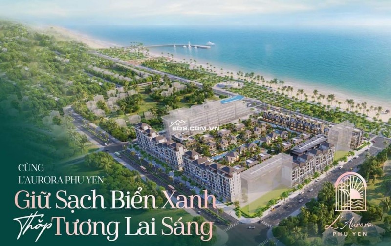 bán nhà 2 mặt tiền, mặt trước đường Độc Lập bao biển 32m đối diện quảng trường biển,