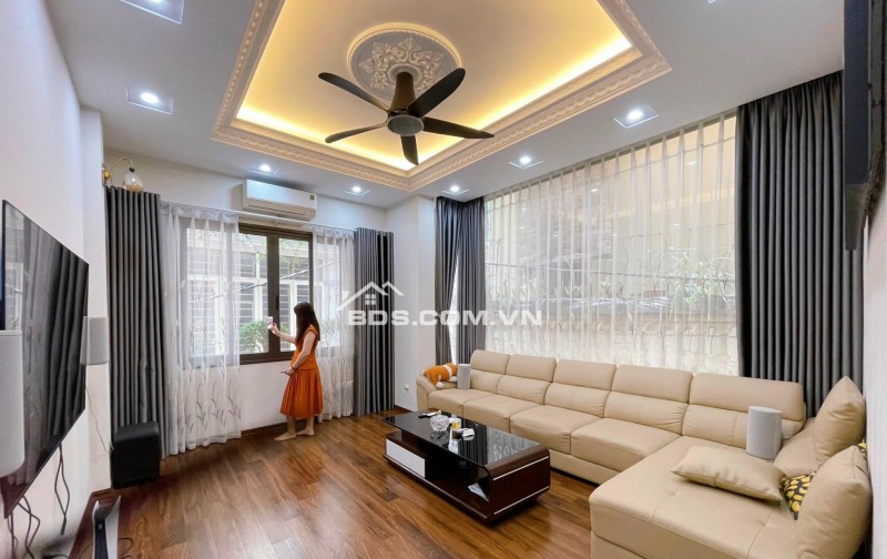 HOT!Siêu phẩm Phan Đình Giót,Thanh Xuân-75m2,Lô góc,ôtô, nội thất VIP,SĐCC