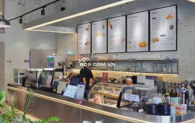 Cần sang nhượng mặt bằng kinh doanh cafe lô góc phố Lương Đình Của - Phương Mai, 180m2 tầng 1 chung cư, giá 550 triệu có thương lượng.