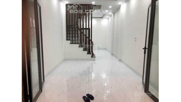 Nhà chia lô Gốc Đề ngõ thông dt 48.3m2 xây dựng 41m² x 5T, giá 5,9 tỷ.