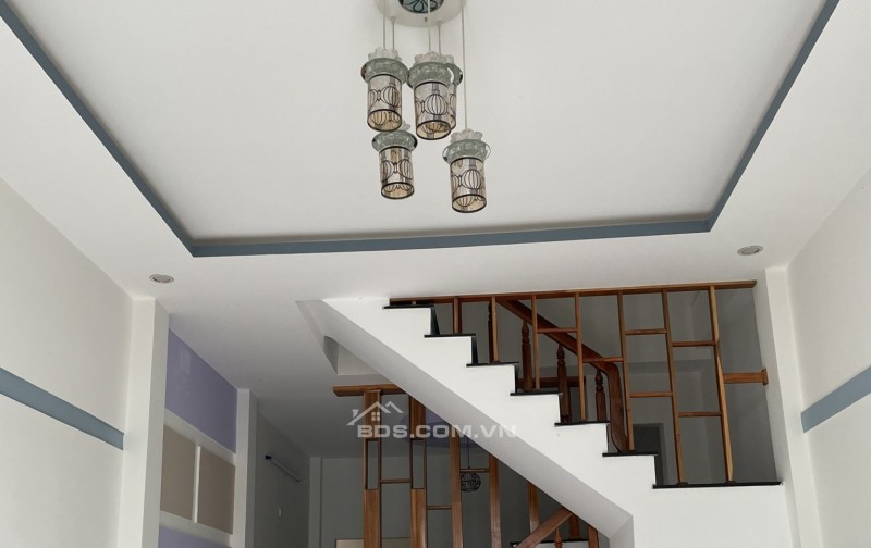 BÁN NHÀ MẶT TIỀN  ĐƯỜNG 1/5 QUY NHƠN 80M2