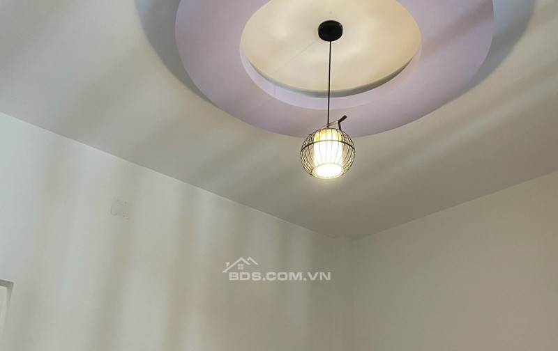 BÁN NHÀ MẶT TIỀN  ĐƯỜNG 1/5 QUY NHƠN 80M2