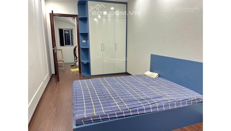 Nhỉnh 4 Tỷ, 40 m2 x 4 tầng, Nhà mới Mậu Lương, Kiến Hưng, Ô TÔ đỗ cửa, LH