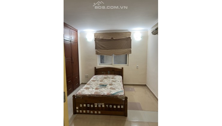 Cho thuê Nhà đường Nguyễn Văn Linh Q7 DT160m2 gồm 1 trệt 1 lầu + 4PN chỉ 20tr/th. Lh:0389796570.