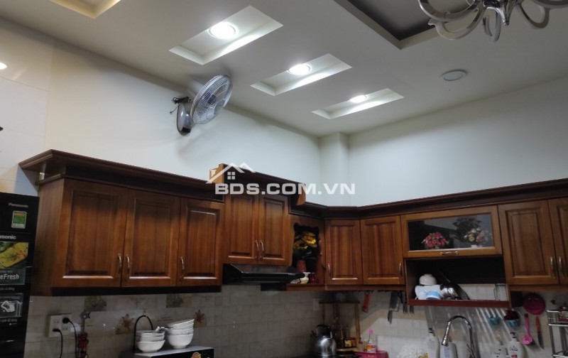 KHU VIP TÊN LỬA - NHÀ ĐẸP 4 TẦNG BTCT - 80M2 - GIÁ CHỈ 11 TỶ ĐỒNG