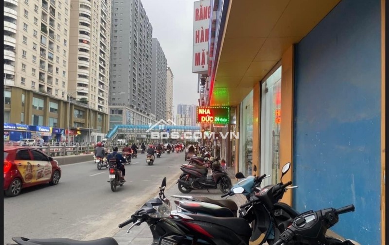 Hiếm mặt phố Tố Hữu Thanh Xuân 45m 4 tầng lô góc vỉa hè kinh doanh sầm uất 9.9 tỷ lh0817606560