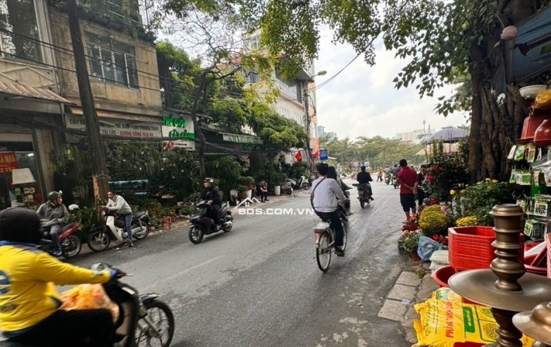 BÁN NHÀ HOÀNG HOA THÁM -NHỈNH 9 TỶ - 55M-5 TẦNG - Ô TÔ TRÁNH - VỈA HÈ - KINH DOANH SẦM UẤT NGÀY ĐÊM